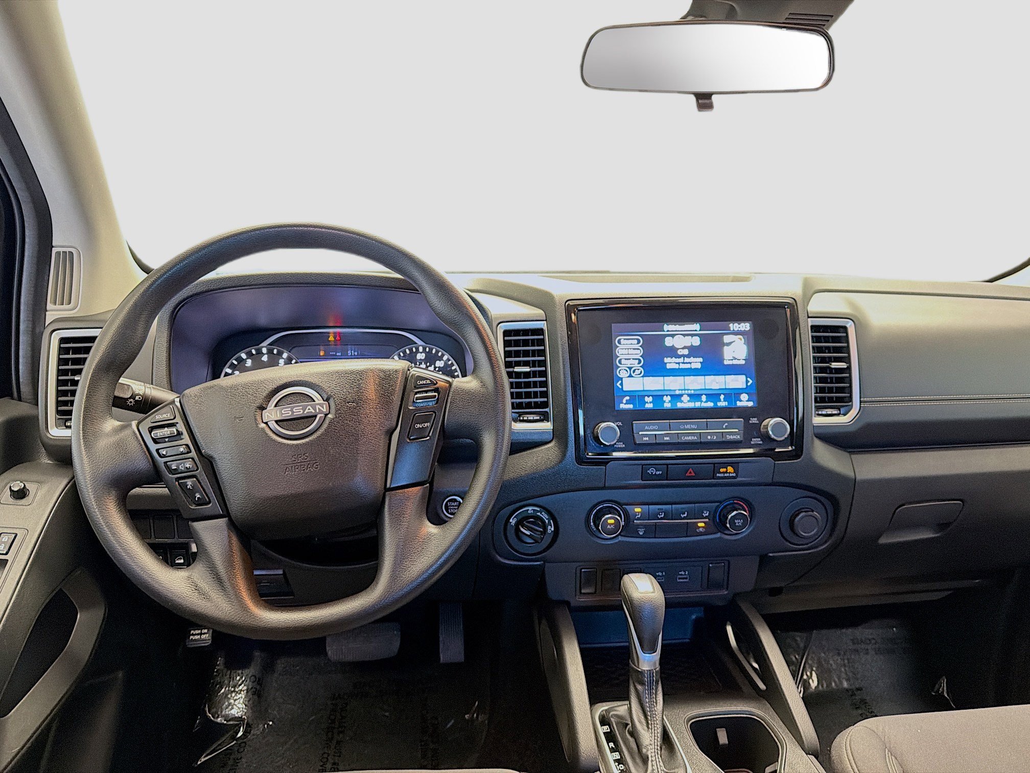 Used 2024 Nissan Frontier SV image 13