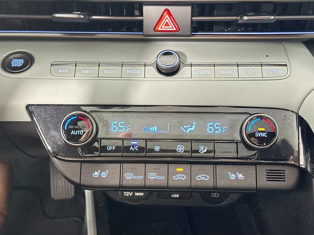 Used 2025 Hyundai Elantra Limited FWD image 15