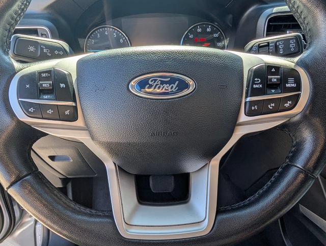 Used 2024 Ford Explorer XLT w/ Equipment Group 202A RWD image 22