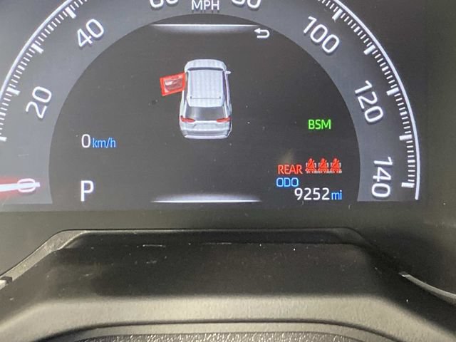 Used 2025 Toyota RAV4 LE AWD/4WD image 21