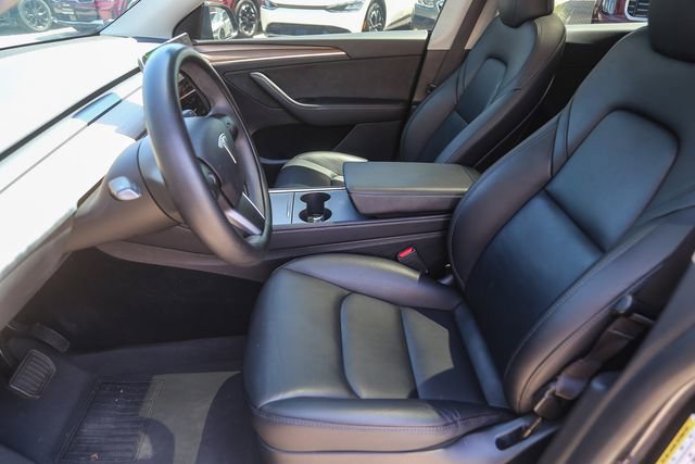 Used 2024 Tesla Model Y Long Range AWD/4WD image 17