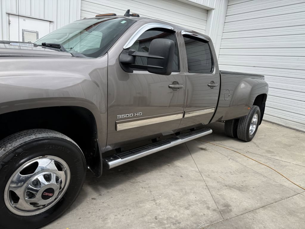 Used 2012 GMC Sierra 3500 SLT AWD/4WD image 23