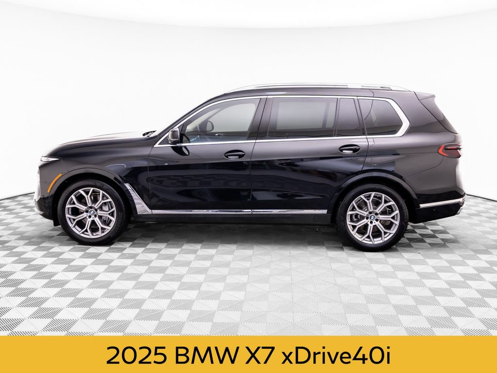 Used 2025 BMW X7 xDrive40i w/ Premium Package AWD/4WD image 2