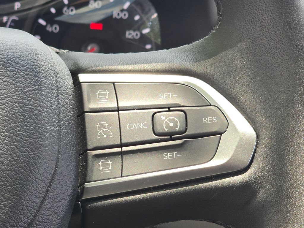 Used 2025 Jeep Compass Limited AWD/4WD image 25