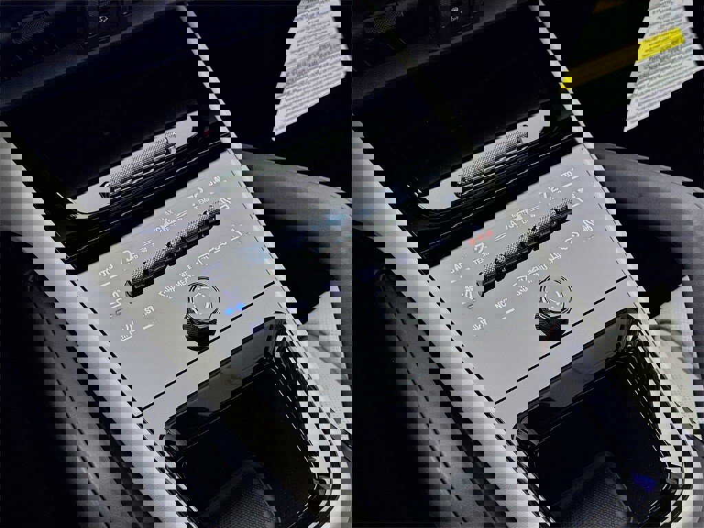 New 2026 Porsche Cayenne image 22