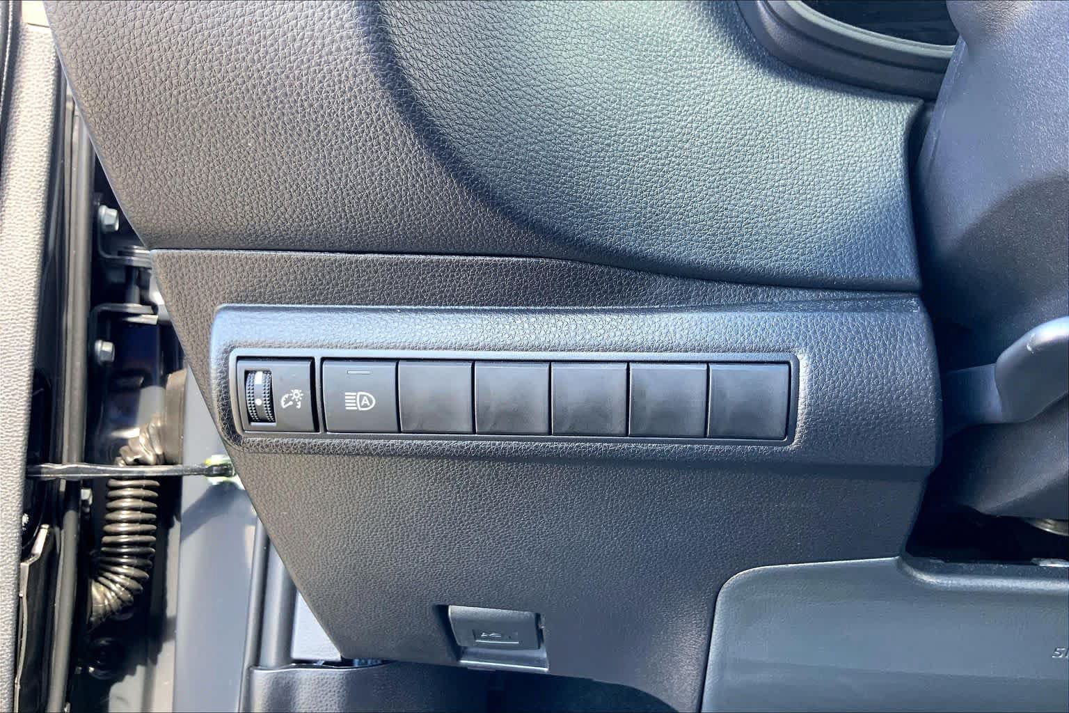 Certified 2026 Toyota Corolla SE FWD image 33