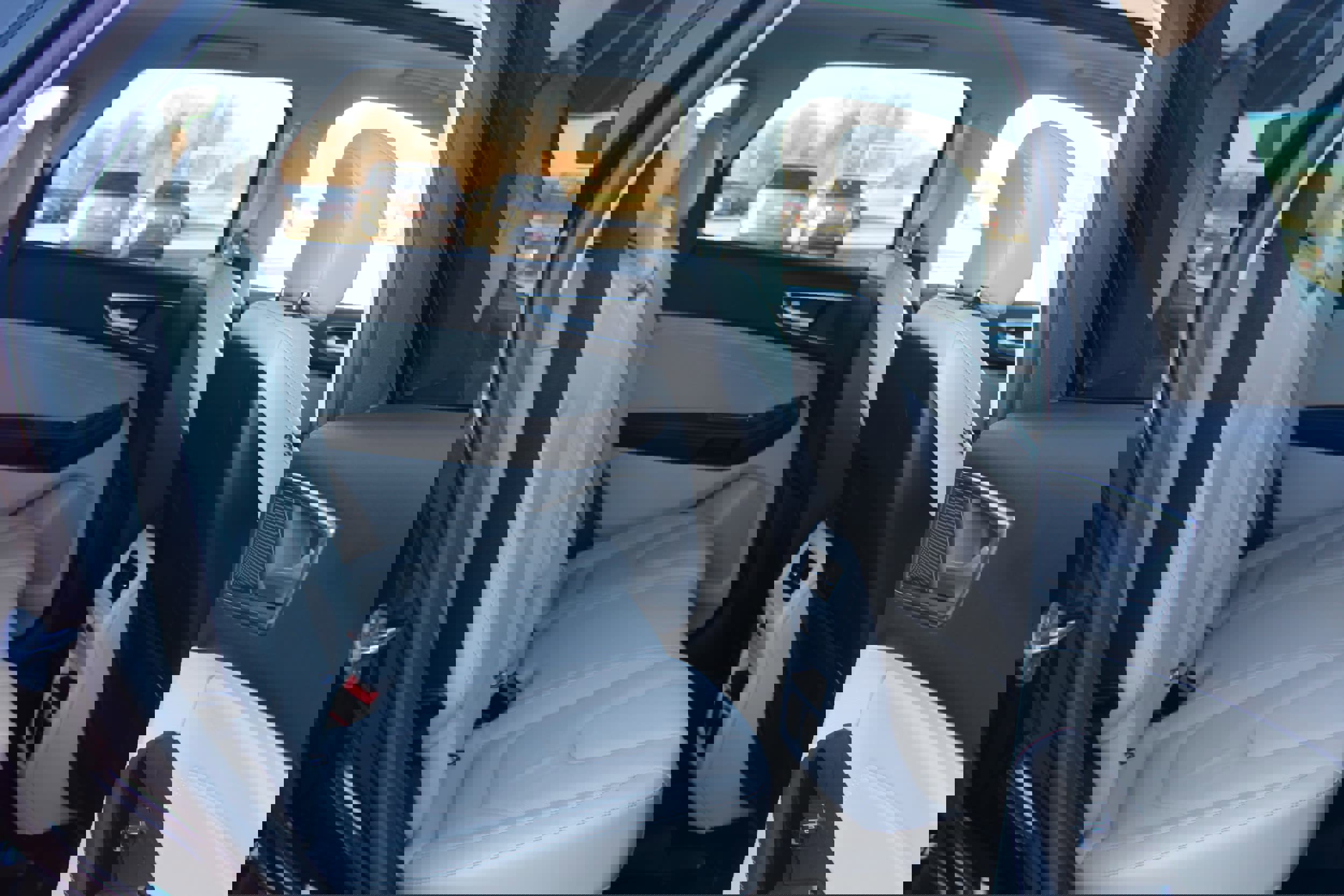 Used 2019 Ford Edge Titanium w/ Equipment Group 301A image 22