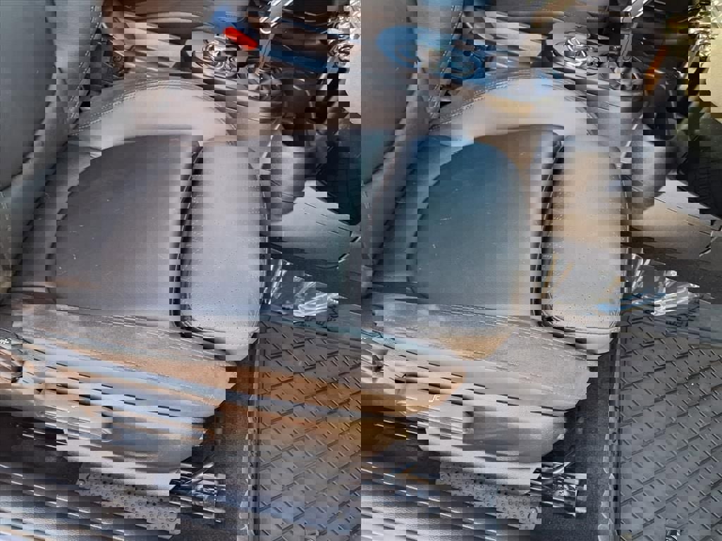 Used 2022 MINI Cooper SE image 17