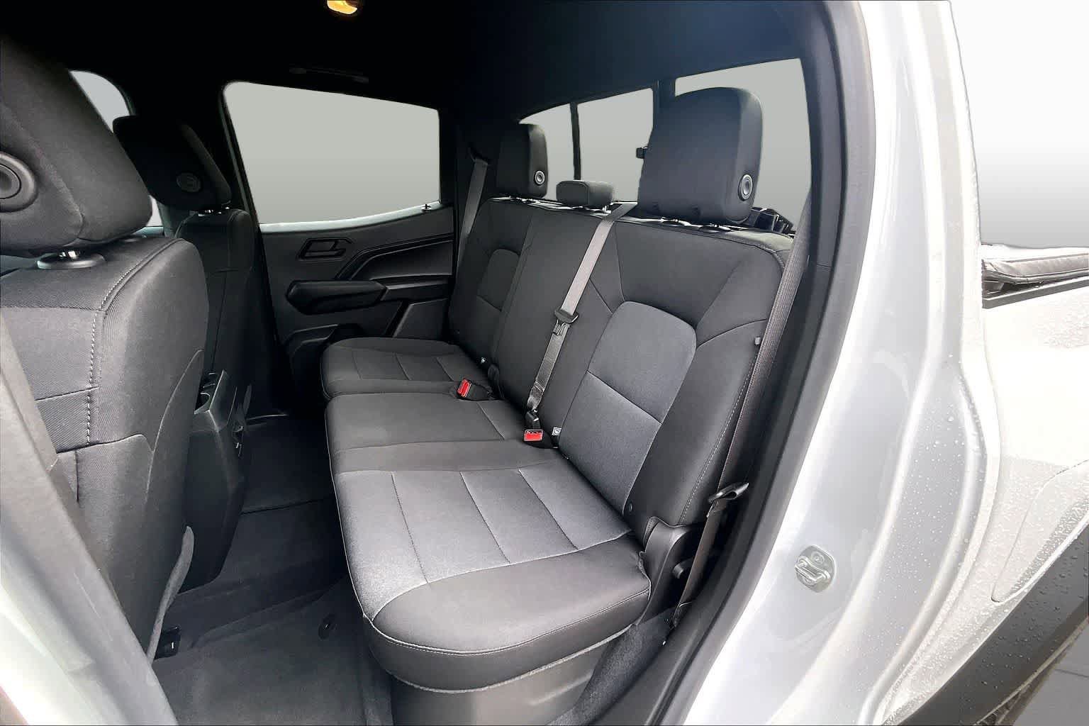 Used 2024 Chevrolet Colorado Trail Boss w/ Technology Package AWD/4WD image 21