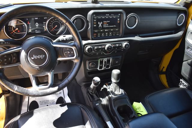 Used 2018 Jeep Wrangler Unlimited Sahara AWD/4WD image 18