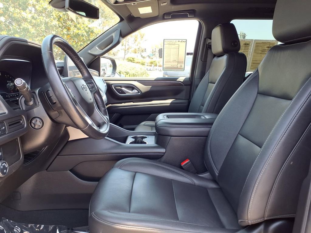 Used 2022 Chevrolet Tahoe Z71 w/ Luxury Package AWD/4WD image 8