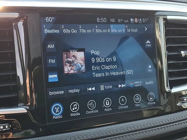 Used 2017 Chrysler Pacifica Limited FWD image 20