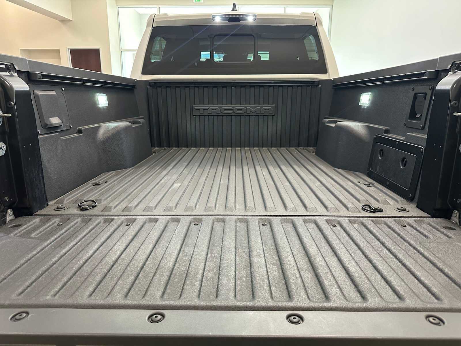 Certified 2024 Toyota Tacoma TRD Off-Road w/ TRD Off Road Upgrade Package AWD/4WD image 30