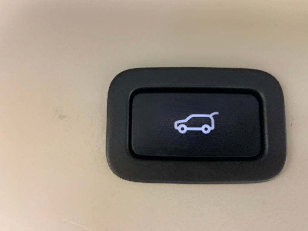 Used 2019 Land Rover Range Rover HSE AWD/4WD image 12