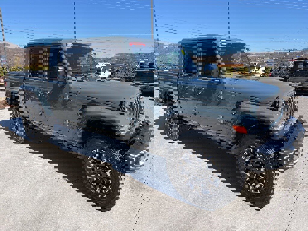 New 2026 Jeep Gladiator Sport image 30