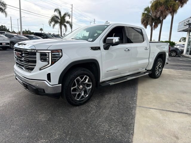 Used 2024 GMC Sierra 1500 SLT w/ SLT Premium Plus Package AWD/4WD image 4