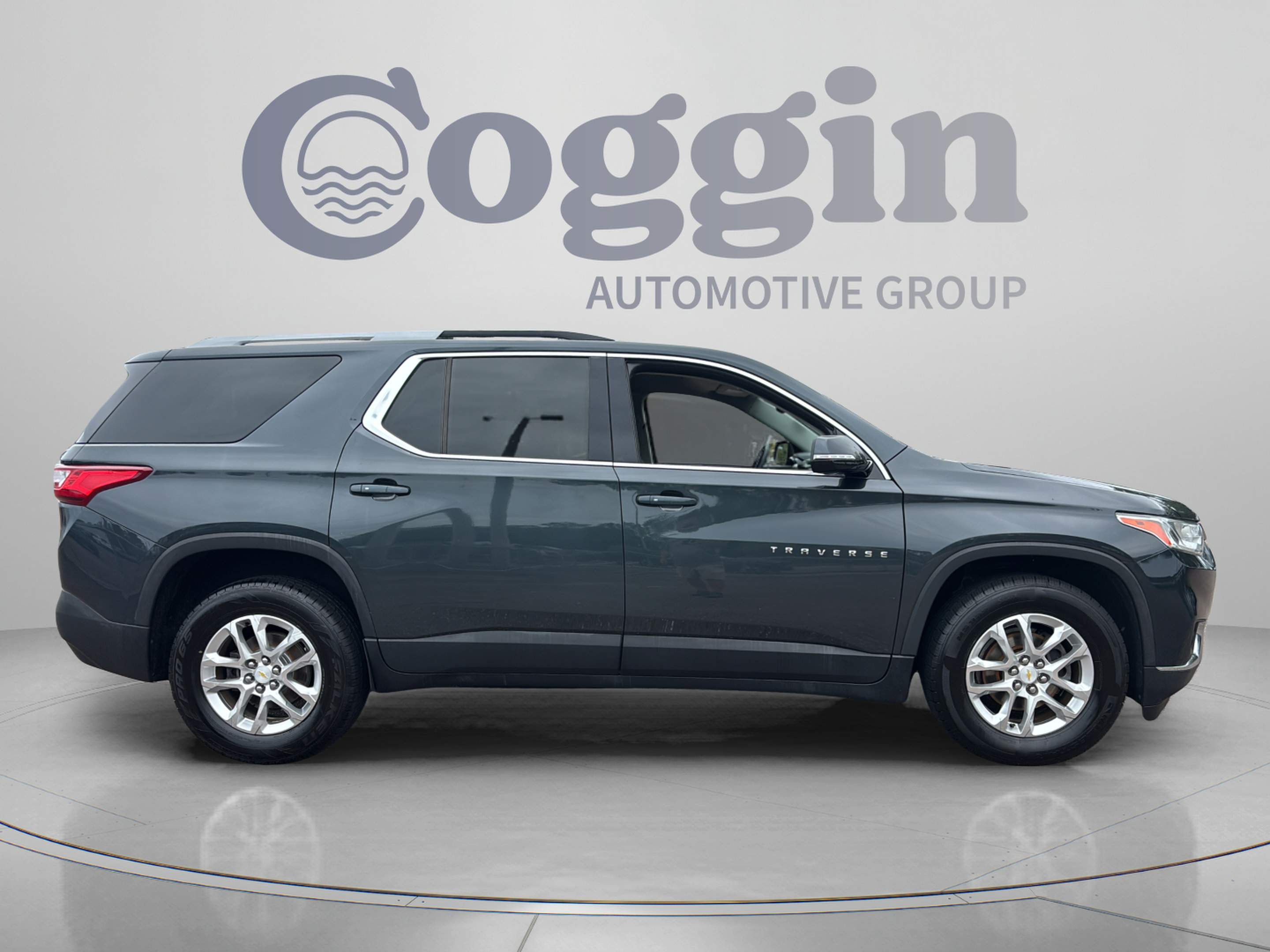 Used 2018 Chevrolet Traverse LT FWD image 6
