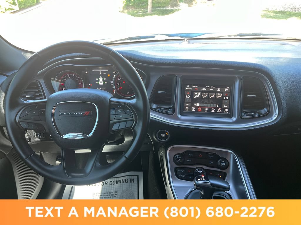 Used 2019 Dodge Challenger SXT RWD image 12