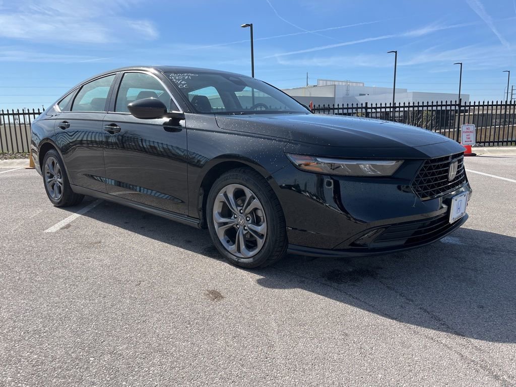 Used 2024 Honda Accord EX image 3