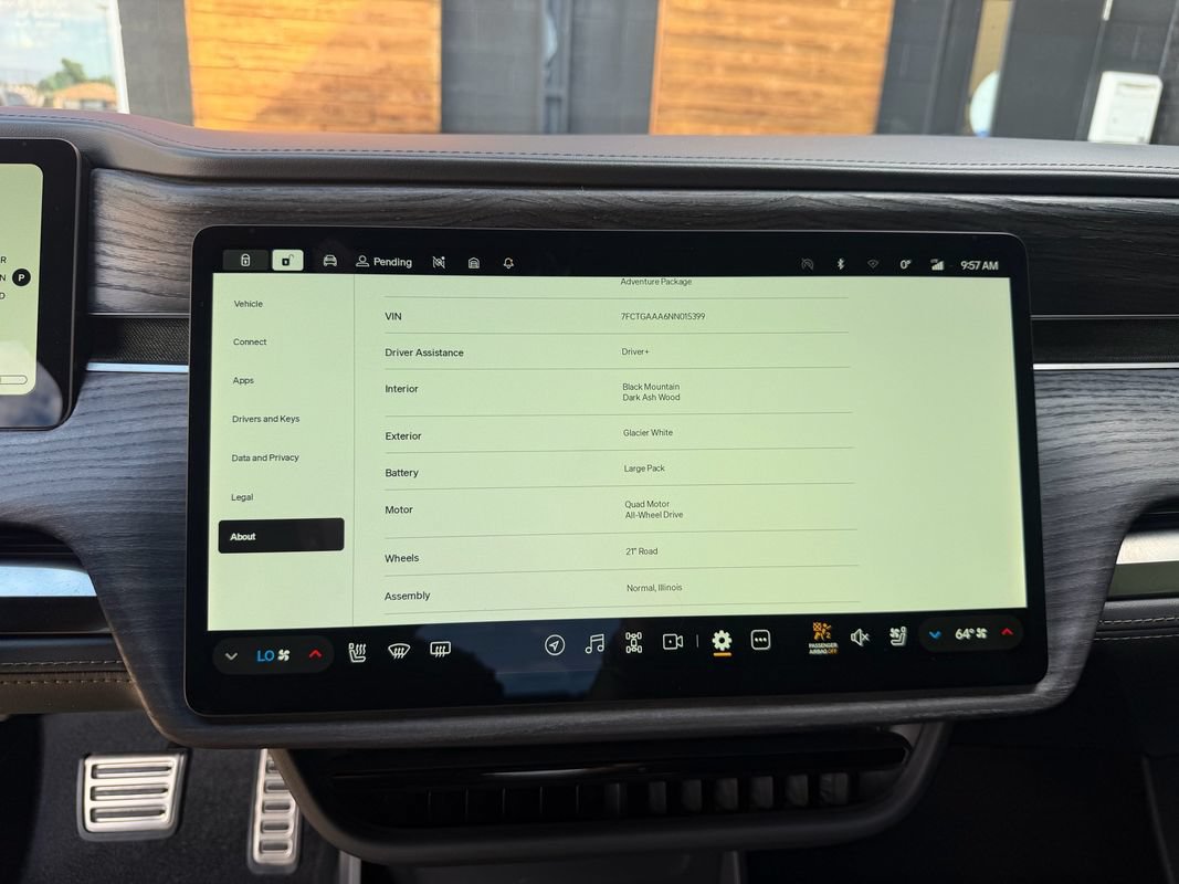 Used 2022 Rivian R1T Adventure AWD/4WD image 39