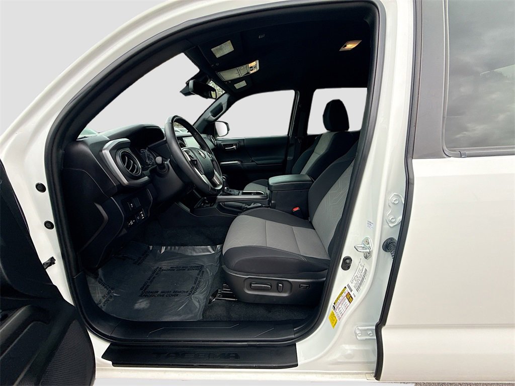 Used 2023 Toyota Tacoma TRD Sport image 19