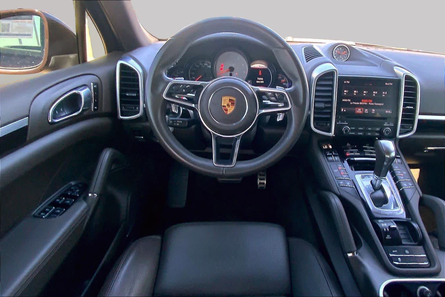 Used 2018 Porsche Cayenne S AWD/4WD image 5
