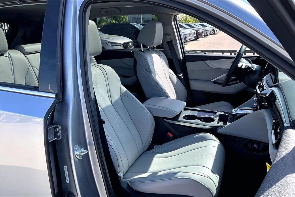 Certified 2026 Acura MDX w/ Technology Package AWD/4WD image 9