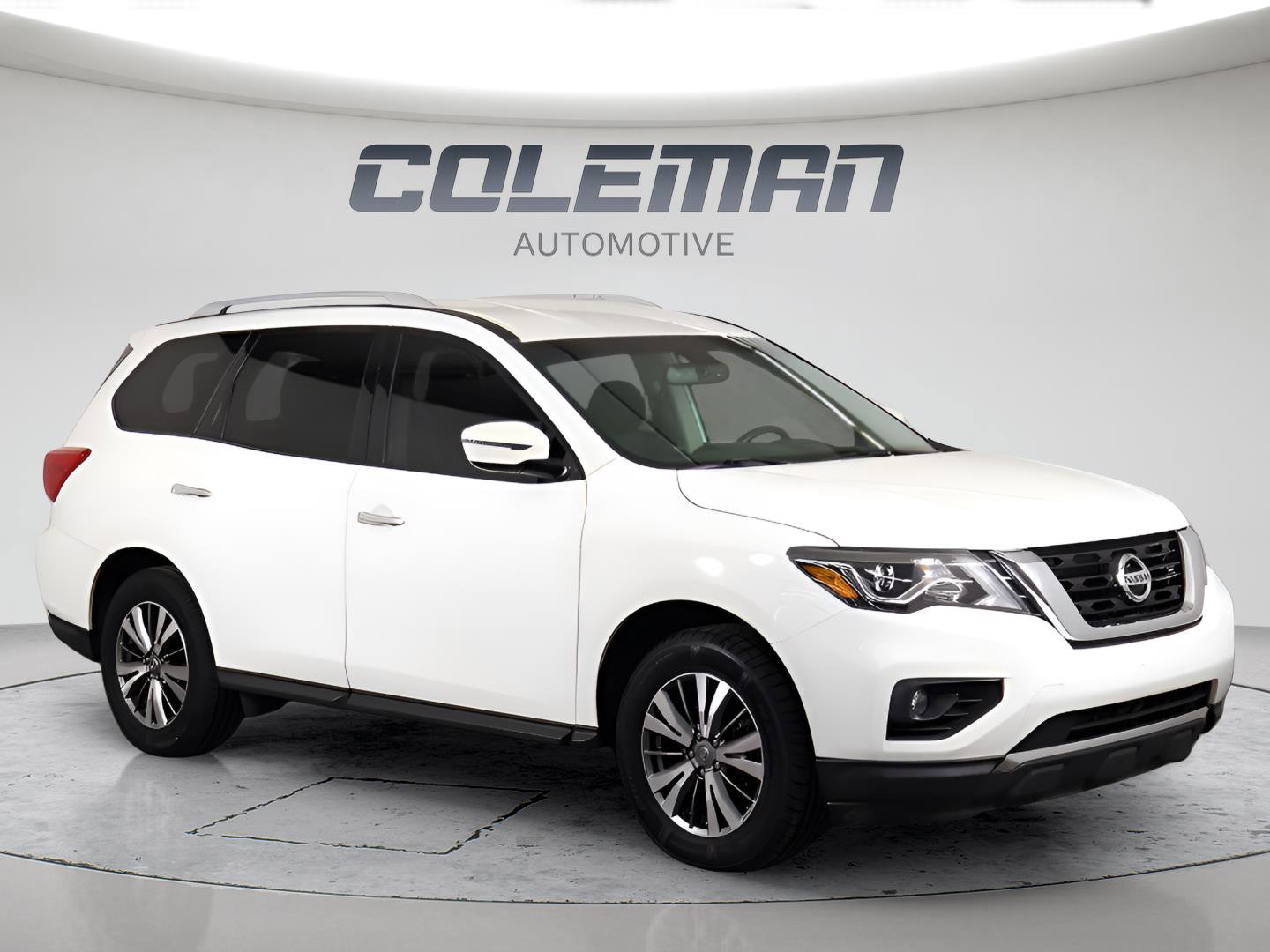 Used 2020 Nissan Pathfinder SV