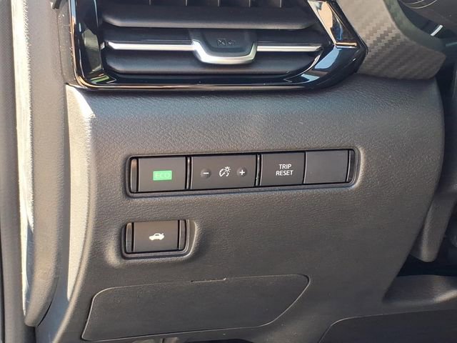 Used 2025 Nissan Sentra SR image 19