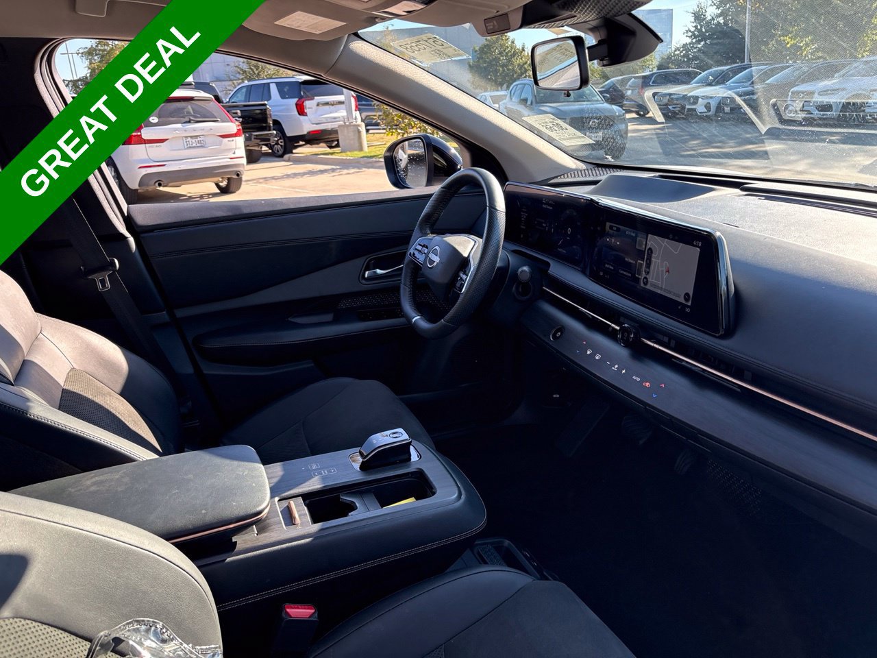 Used 2024 Nissan Ariya AWD image 16