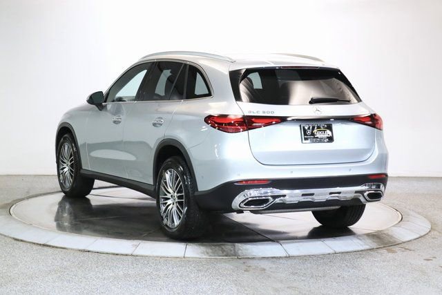 Certified 2025 Mercedes-Benz GLC 300 4MATIC image 2