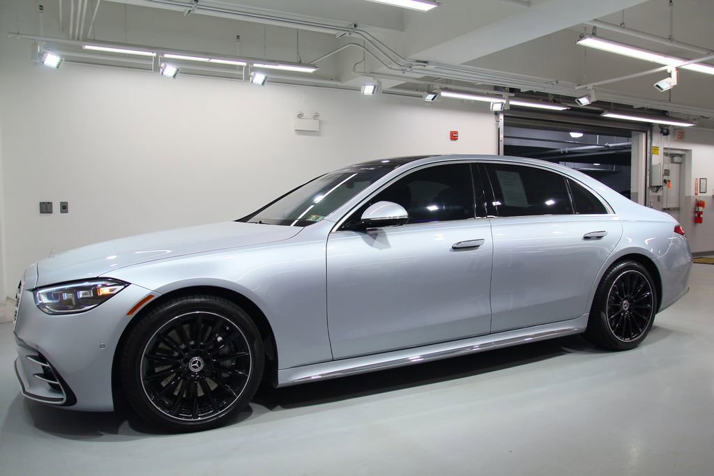 Used 2026 Mercedes-Benz S 580 4MATIC Sedan image 3