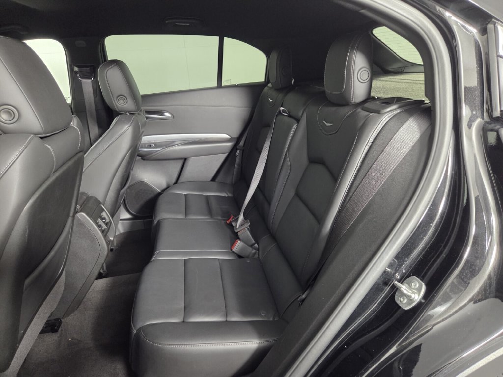 Used 2025 Cadillac XT4 Premium Luxury FWD image 23