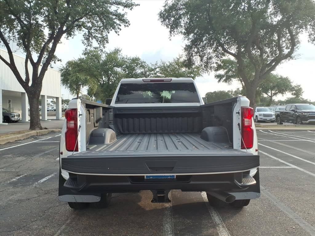 New 2026 Chevrolet Silverado 3500 W/T AWD/4WD image 12