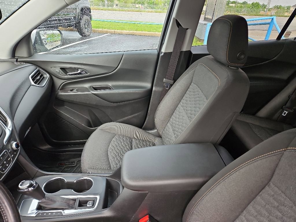 Used 2019 Chevrolet Equinox LT FWD image 18
