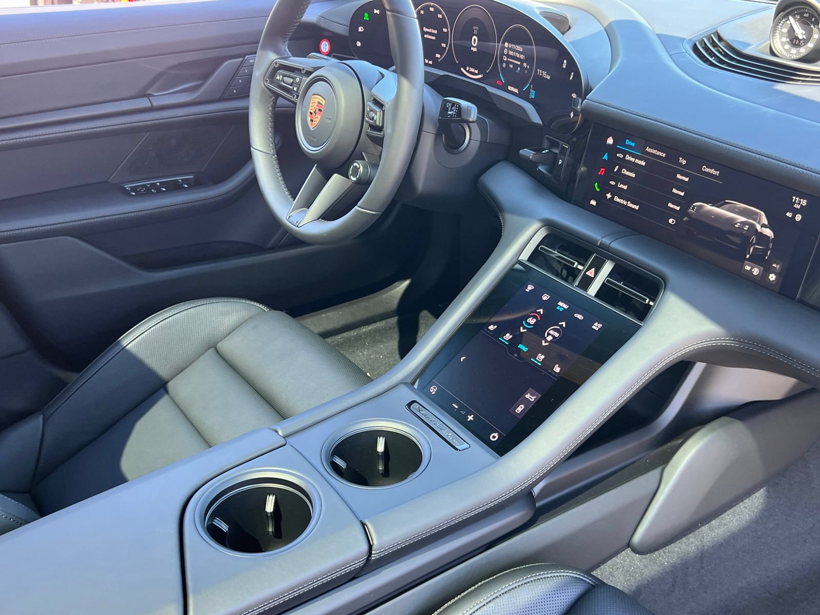 New 2026 Porsche Taycan AWD/4WD image 29