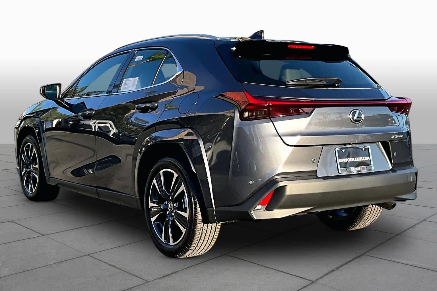New 2026 Lexus UX 300h FWD image 7