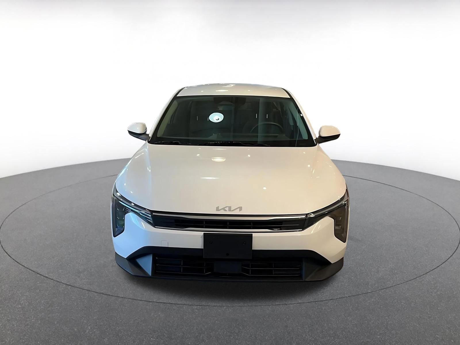 Used 2025 Kia K4 LXS image 4