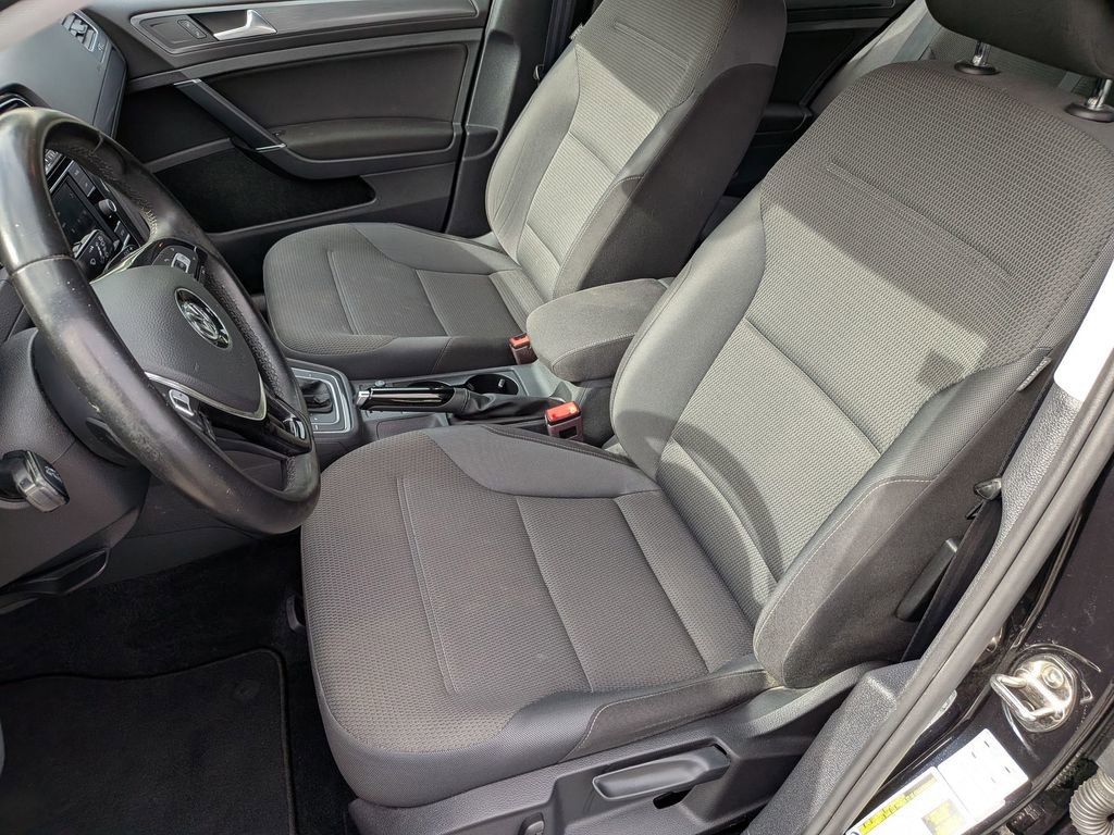 Used 2018 Volkswagen Golf S FWD image 14