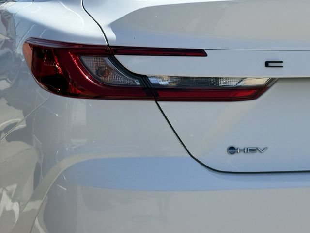 Used 2025 Toyota Camry SE FWD image 6