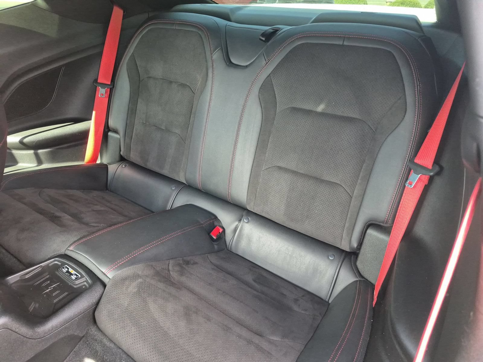 Used 2018 Chevrolet Camaro ZL1 RWD image 25
