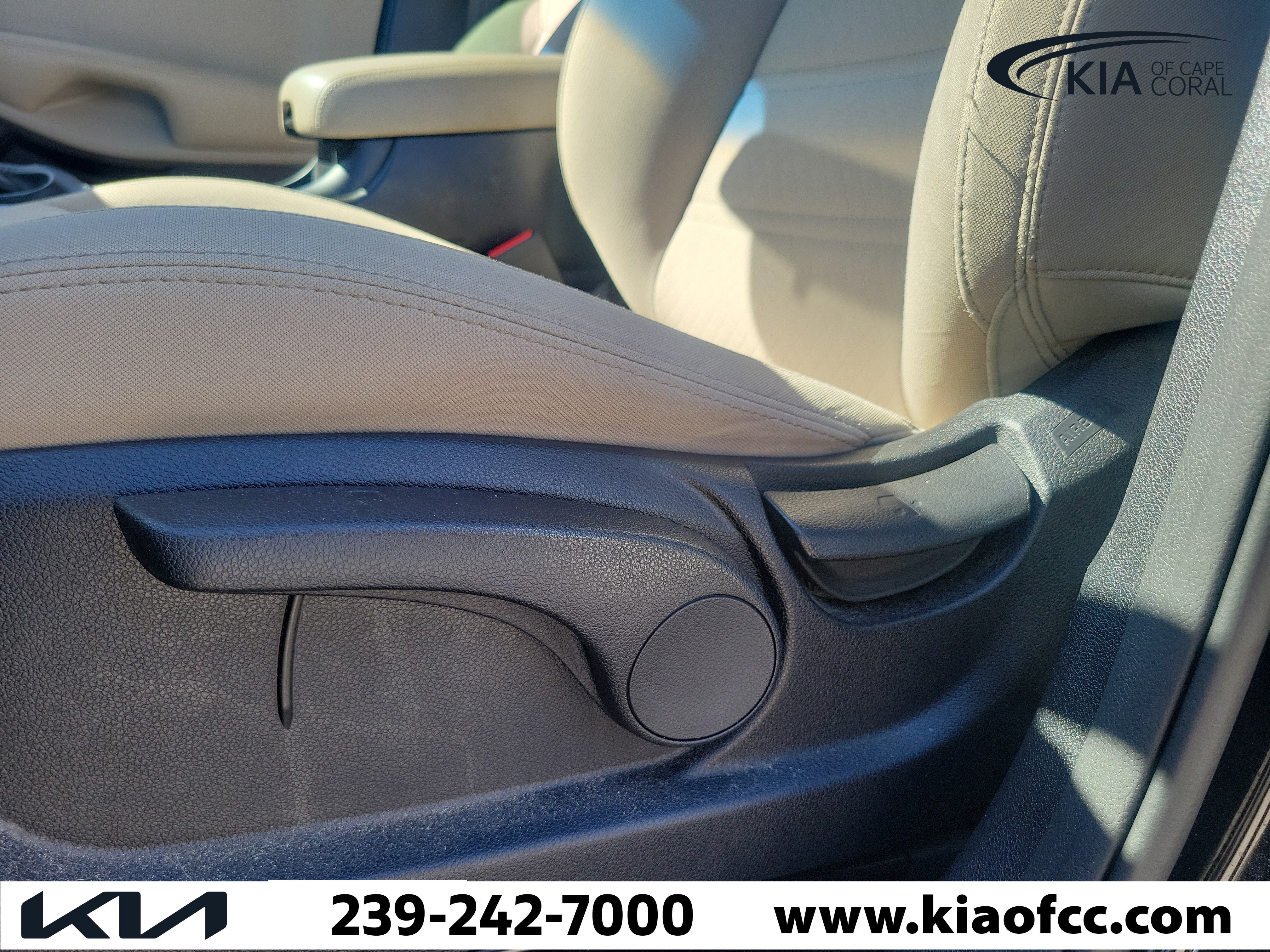 Used 2019 Kia Sorento FWD image 26