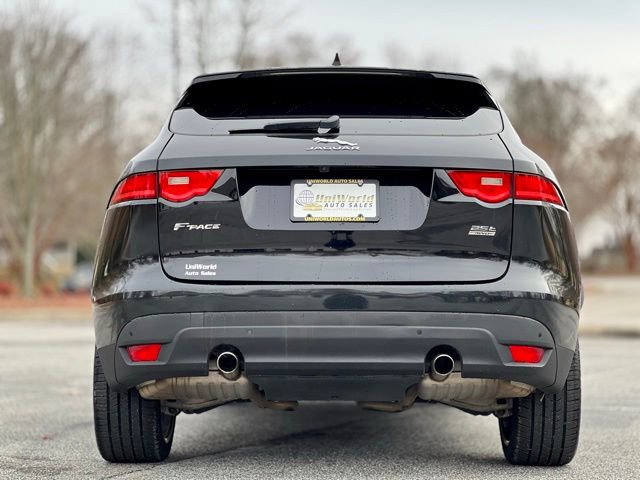 Used 2020 Jaguar F-PACE Premium image 6