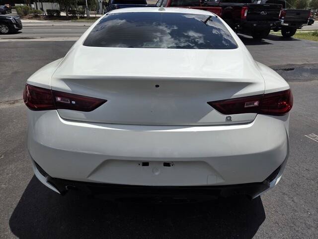 Used 2018 INFINITI Q60 3.0t Luxe w/ Sensory Package 3.0T Luxe RWD image 19