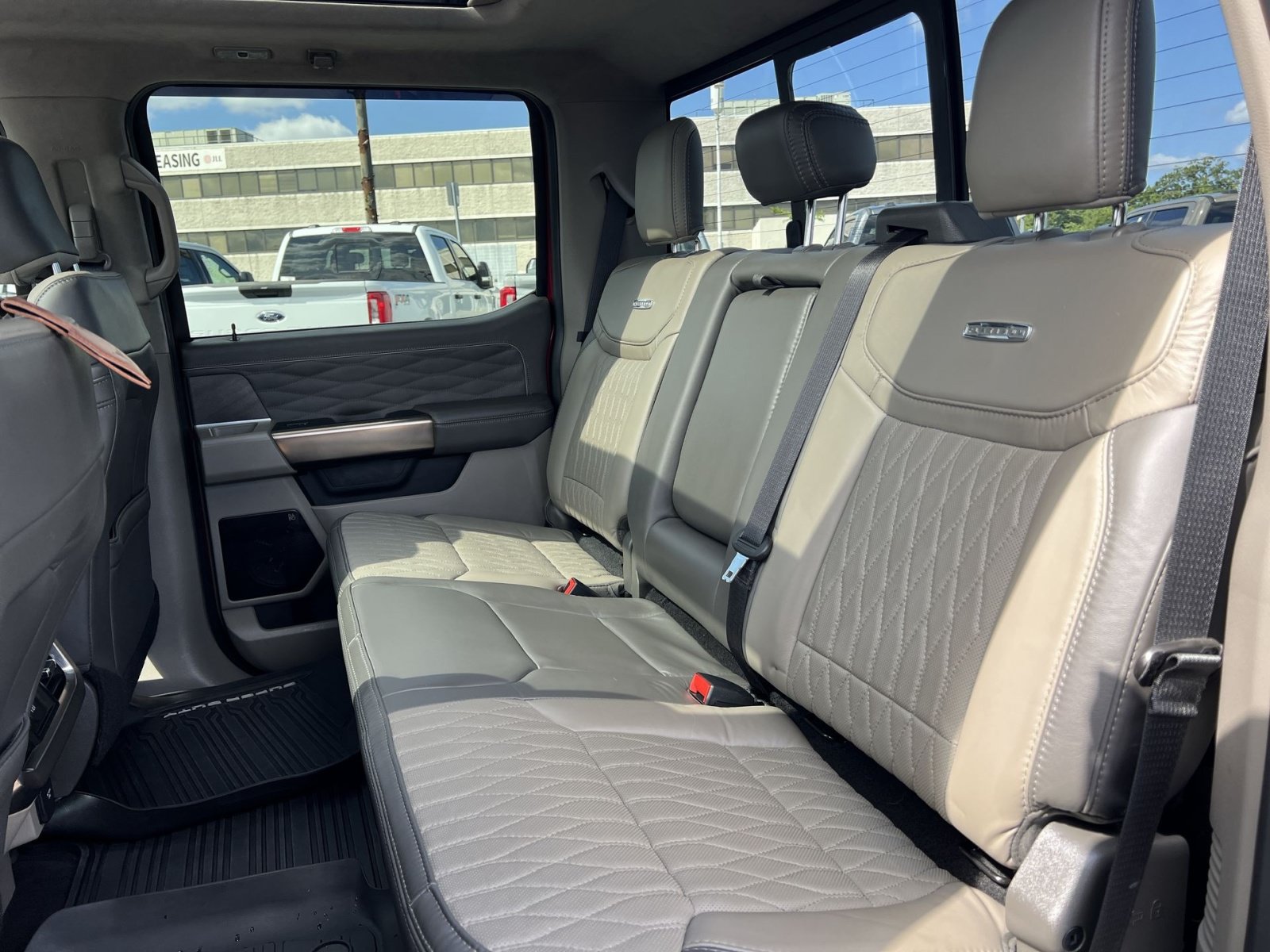 Used 2026 Ford F450 Platinum w/ Platinum Plus Package AWD/4WD image 25