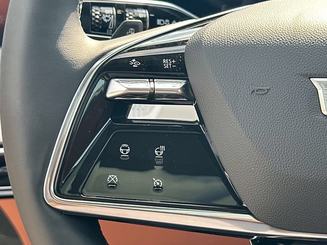 New 2027 Cadillac Optiq Premium Luxury w/ LPO, Floor Liner Package AWD/4WD image 7