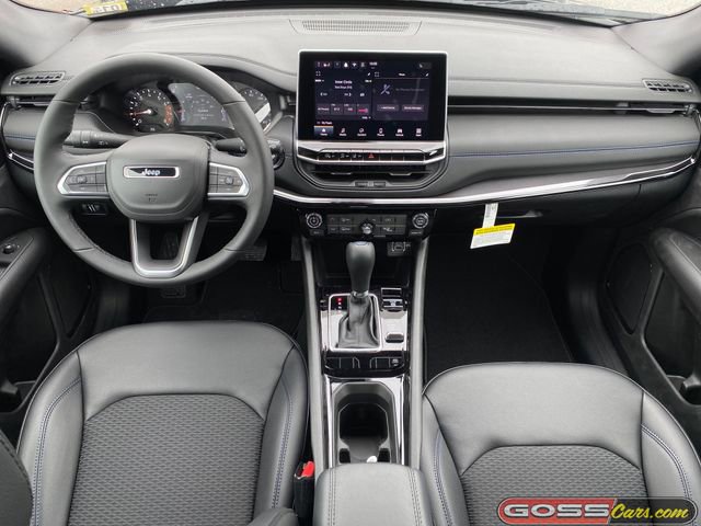 New 2026 Jeep Compass Latitude image 9