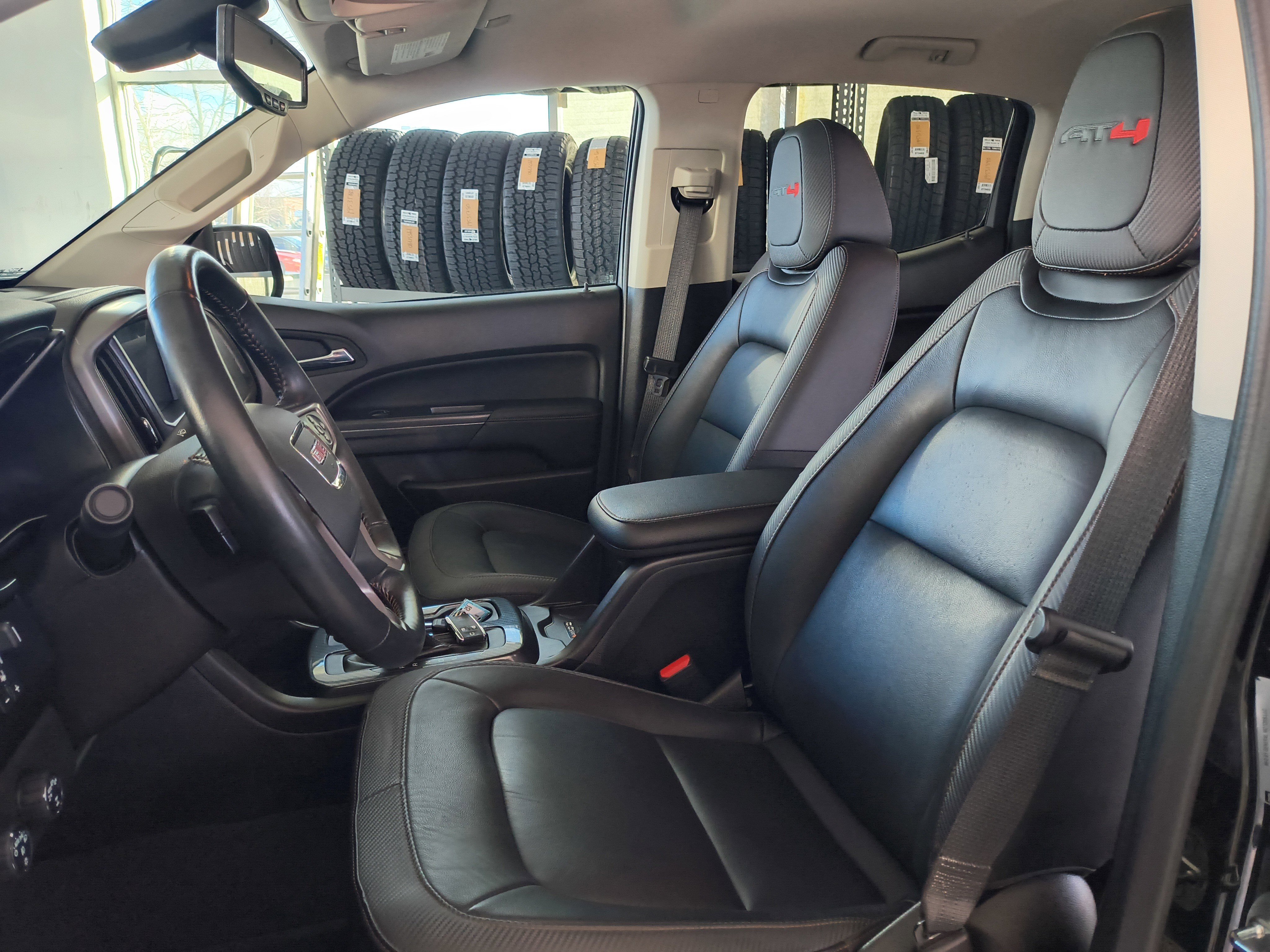 Used 2022 GMC Canyon AT4 w/ Trailering Package image 11