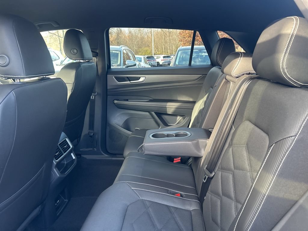 New 2026 Volkswagen Atlas Cross Sport SE AWD/4WD image 29