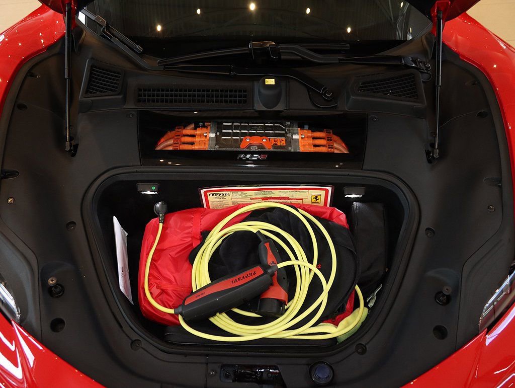 Certified 2022 Ferrari SF90 Spider image 97